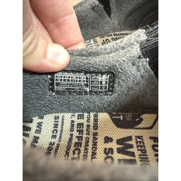 Keen‎ Howser II Womens Shoes Sz 6 Casual Gray Felt Black Slip On Comfortable - Picture 8 of 8